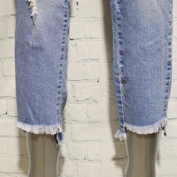 Prettie Baddie distressed raw hem jeans - Picture 9 of 11